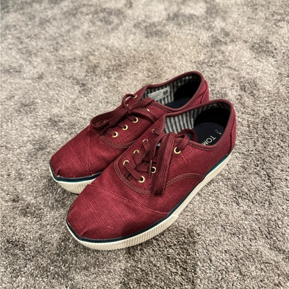 TOMS Cordones Sneakers – Women’s Size 7.5 – Maroon/Red - Picture 1 of 4